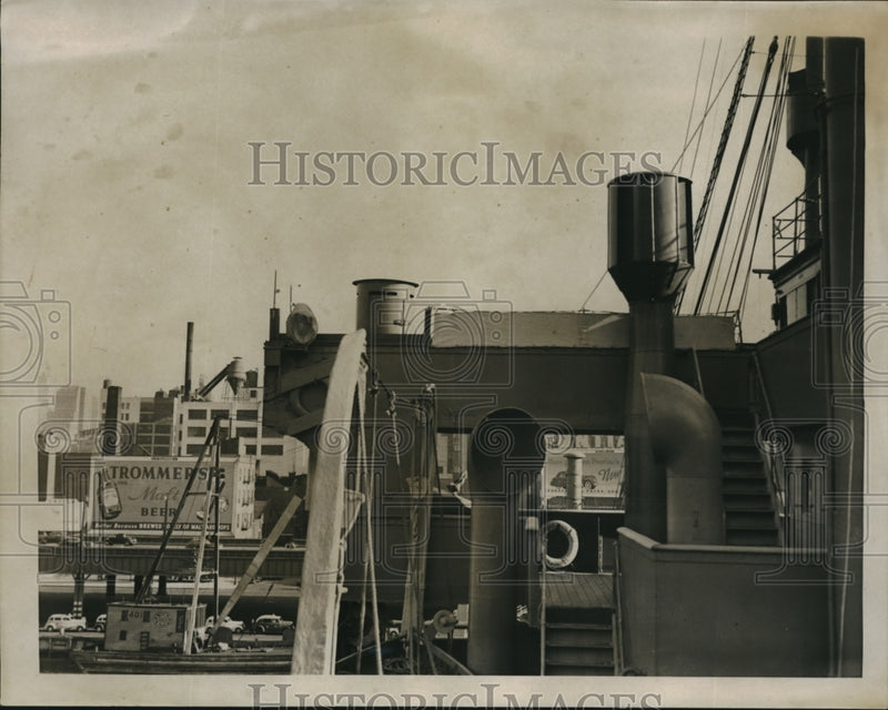 Load image into Gallery viewer, 1939 Press Photo Pill boxes mounted aboard the SS Scythia
