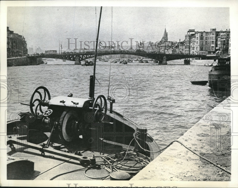 Load image into Gallery viewer, 1940 Press Photo Liege, Belgium Meuse river as seen from a boat - nec70504
