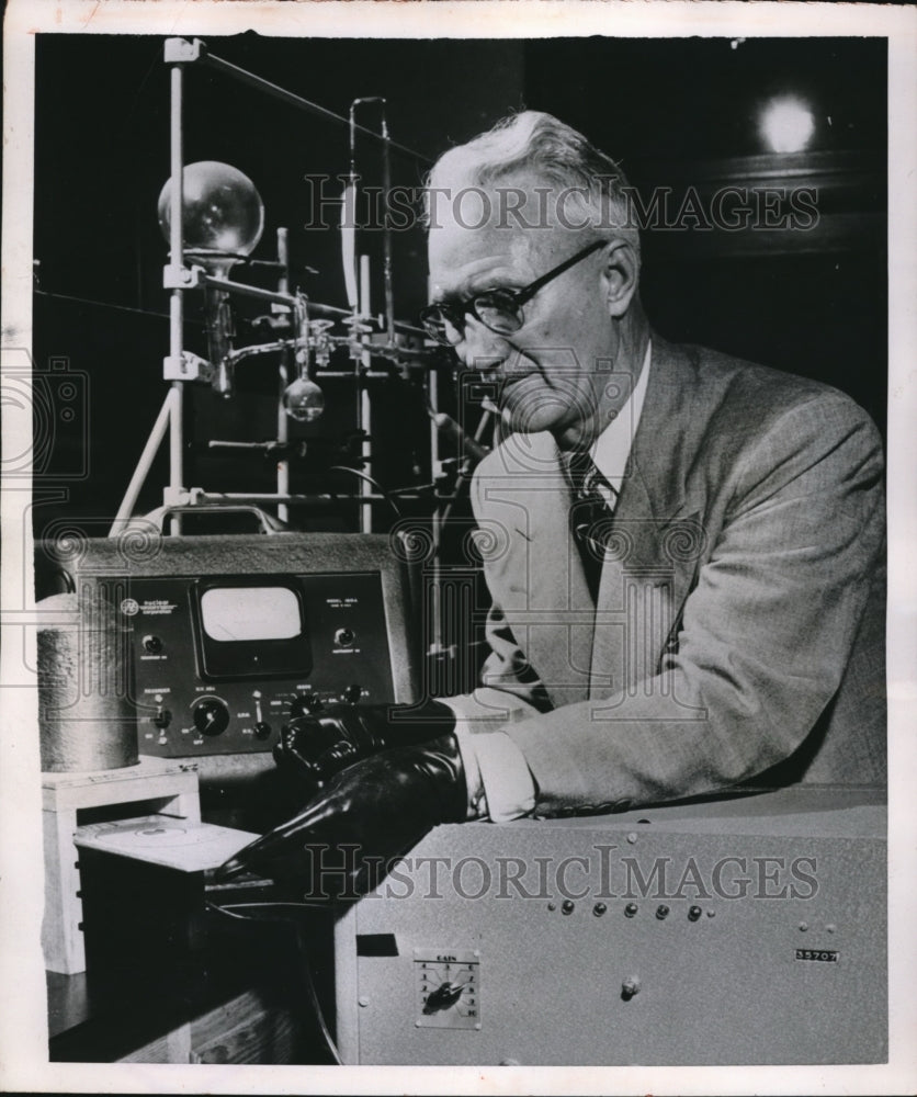 1951 Press Photo St Paul, Minn Prof CH Shiflett of MacAlester Collegew