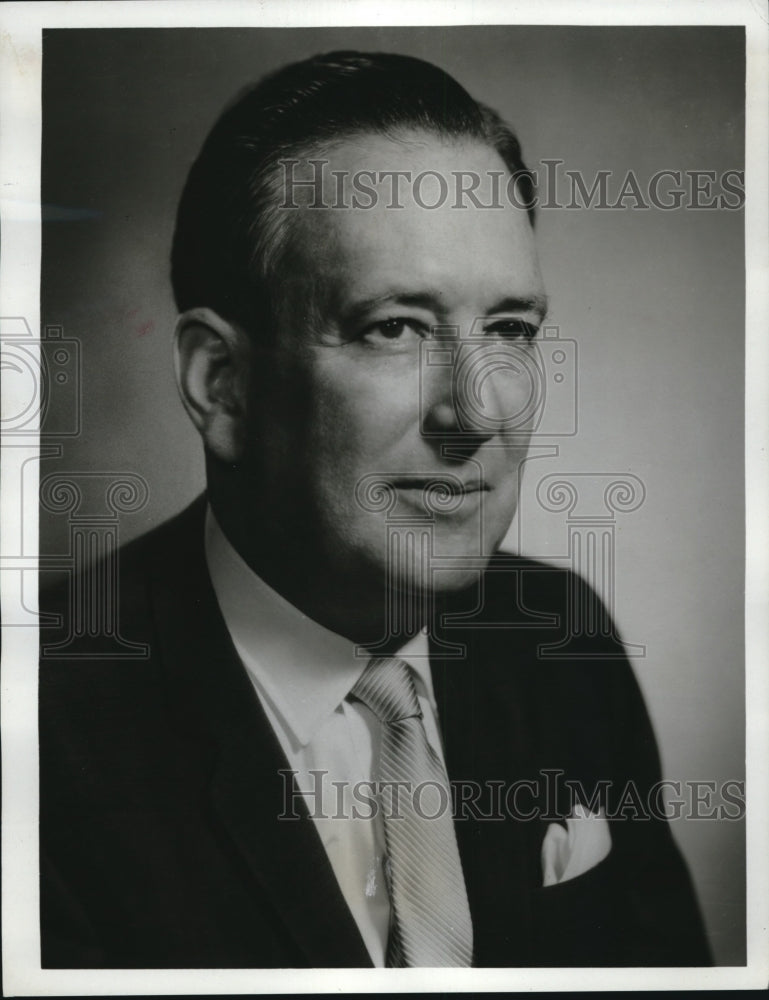 1969 Press Photo Thomas H Wolf VP & director for ABC News