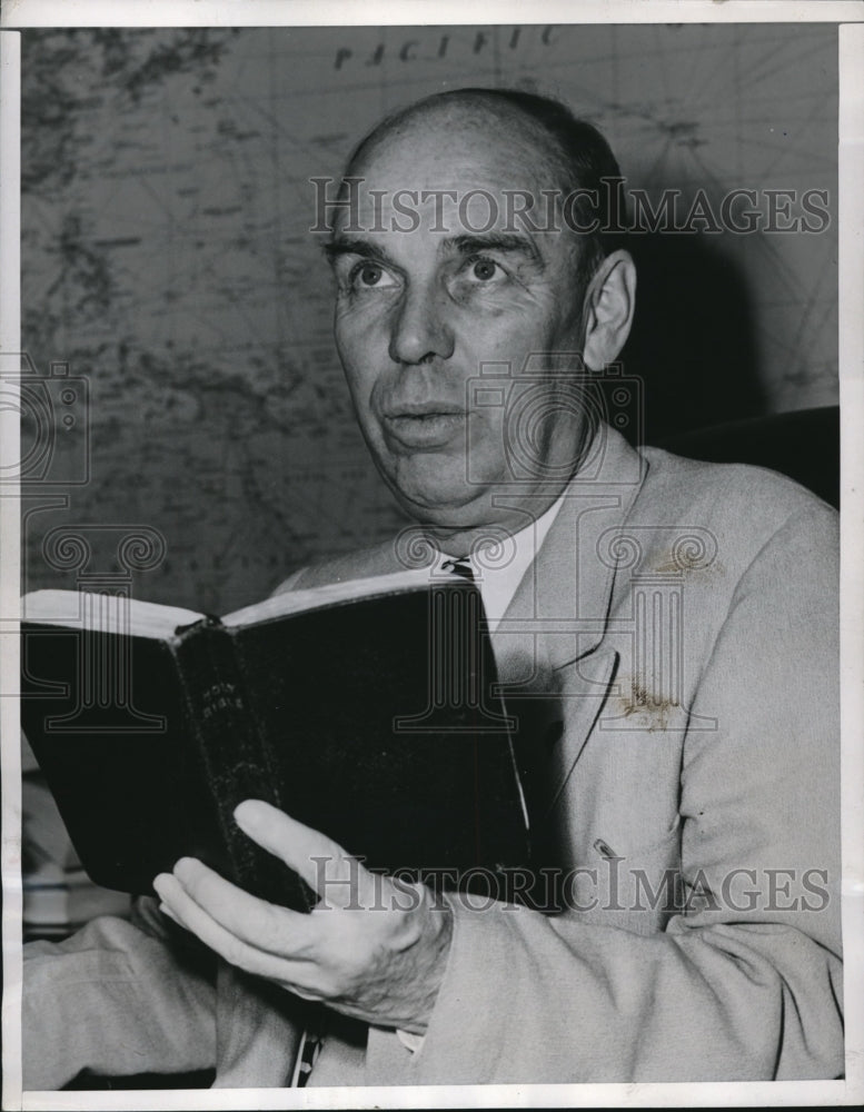 Load image into Gallery viewer, 1947 Press Photo DC Senator Owen Brewster R of Me at Senate hearing - nec70646
