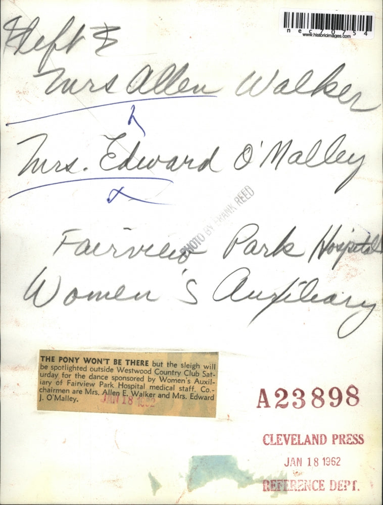 1962 Press Photo Mrs Allen Walker, Mrs Ed O'Malley of Women's Auxillary Hosp