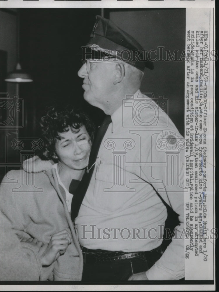 Load image into Gallery viewer, 1959 Press Photo Chicago policeman Eugene Steinway &amp; Mrs Hilda Murill
