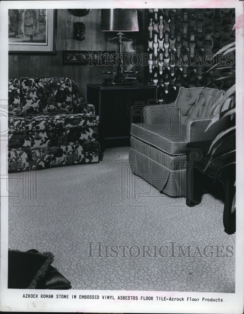 Press Photo Interior view of a homes living room furnishings