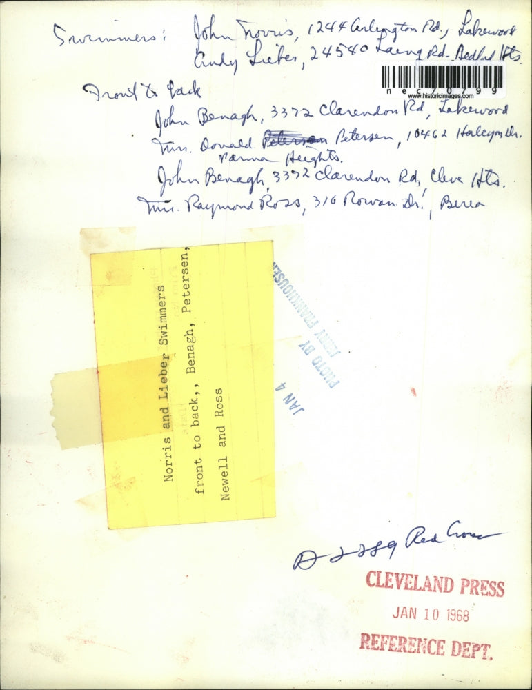 1968 Press Photo Red Cross J Norrism A Lieber & others at lake rescue demo