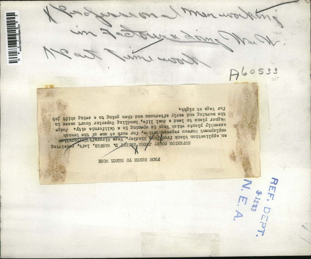 1943 Press Photo Judge Ernest D Wagner & Doug Hindley of Vega Aircraft Co