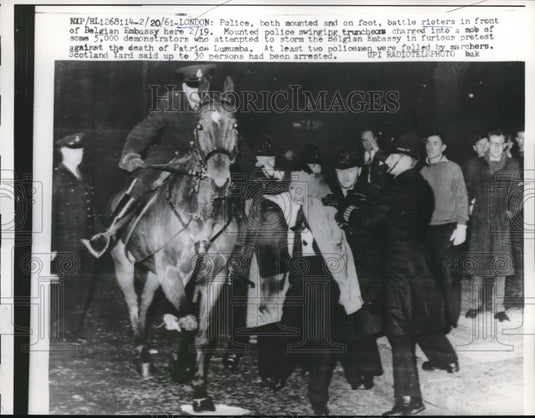 1961 Press Photo London police battle rioters at Belgian Embassy
