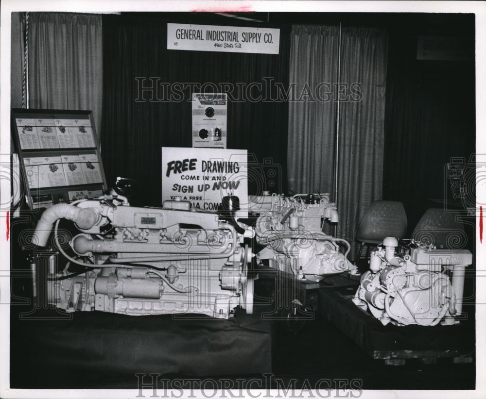 Press Photo General Industrial Supply engine on exhibit