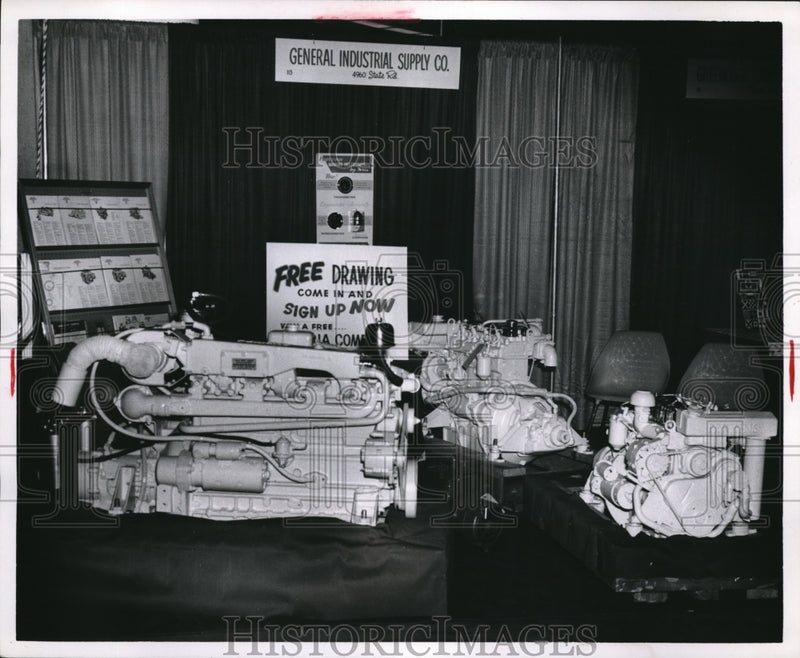 Load image into Gallery viewer, Press Photo General Industrial Supply engine on exhibit
