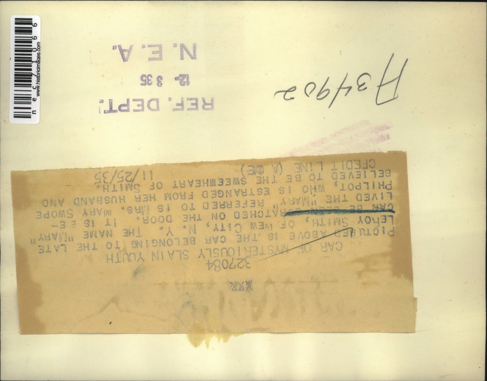 1935 Press Photo Leroy Smith auto with name Mary on side of it