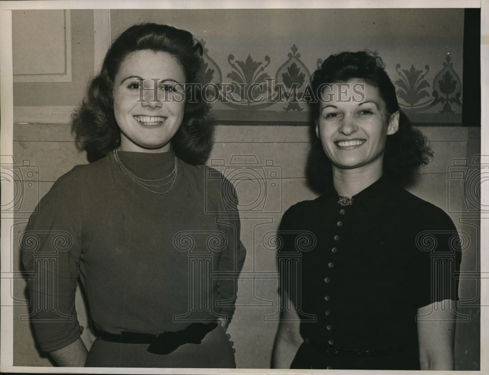 1938 Press Photo Gloria Silverstein & Mariam Lapin of Busch Jewelry on Trial