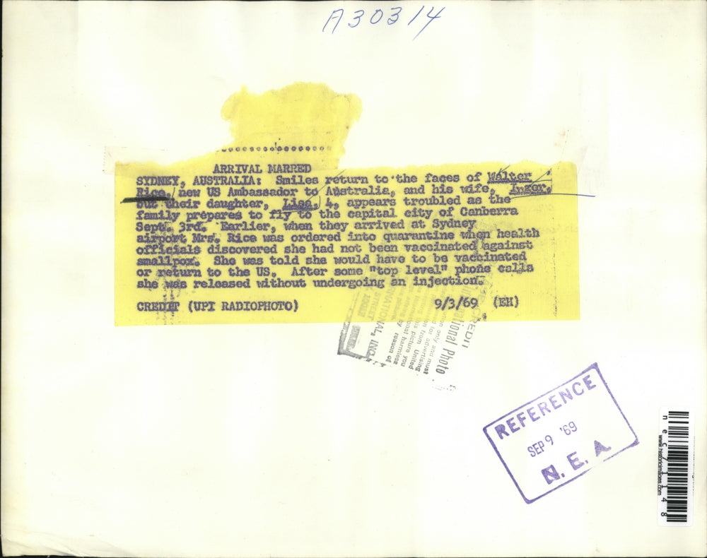 1969 Press Photo Australia Walter Rice, US Amb with wife Inger & daughter Lisa