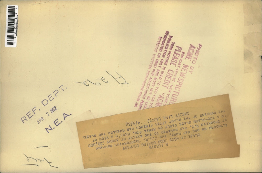 1932 Press Photo K. N. K. Woodworking Company in Brooklyn damaged by fire