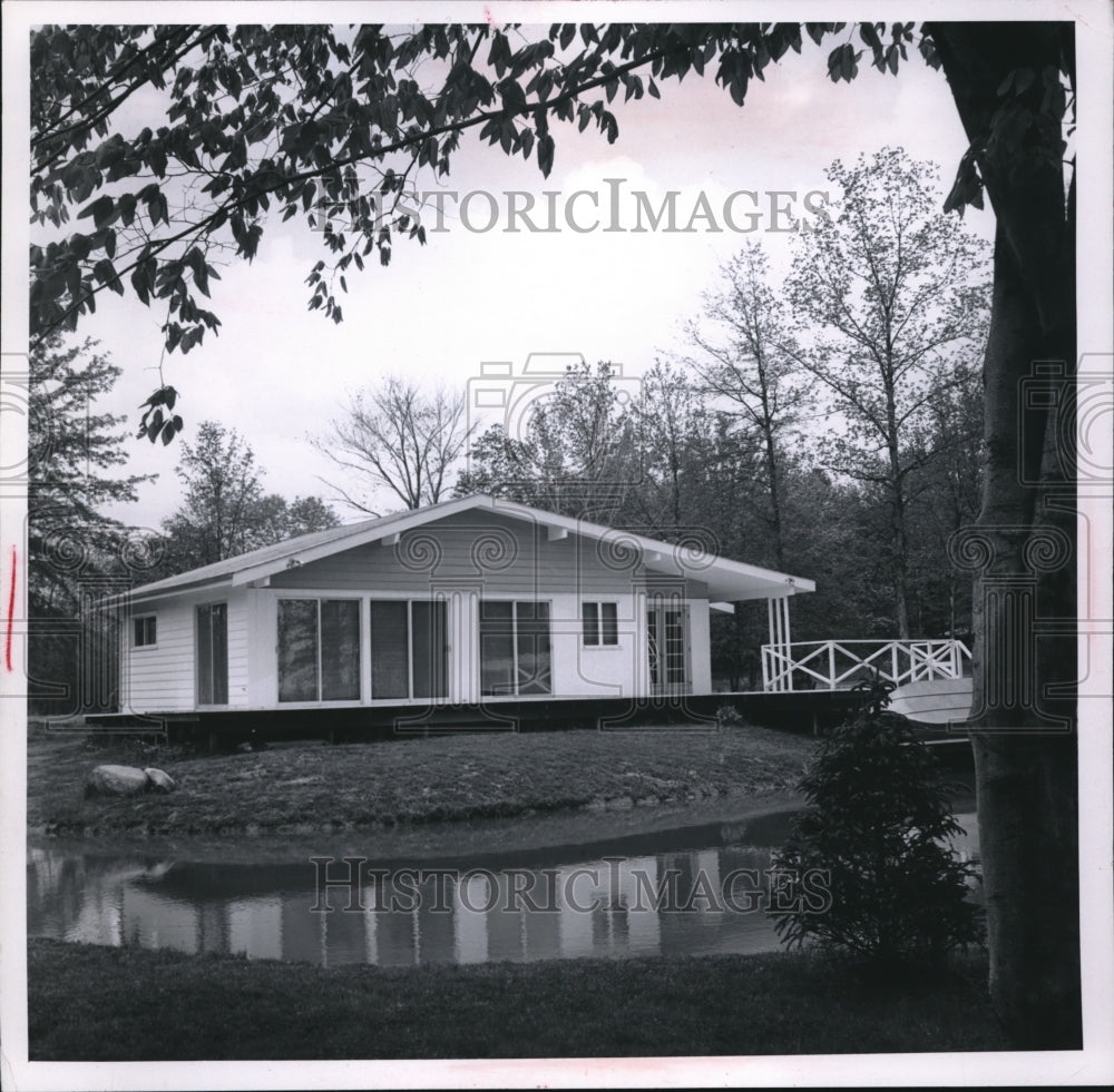 1966 Press Photo Home with Pond in Front Yard