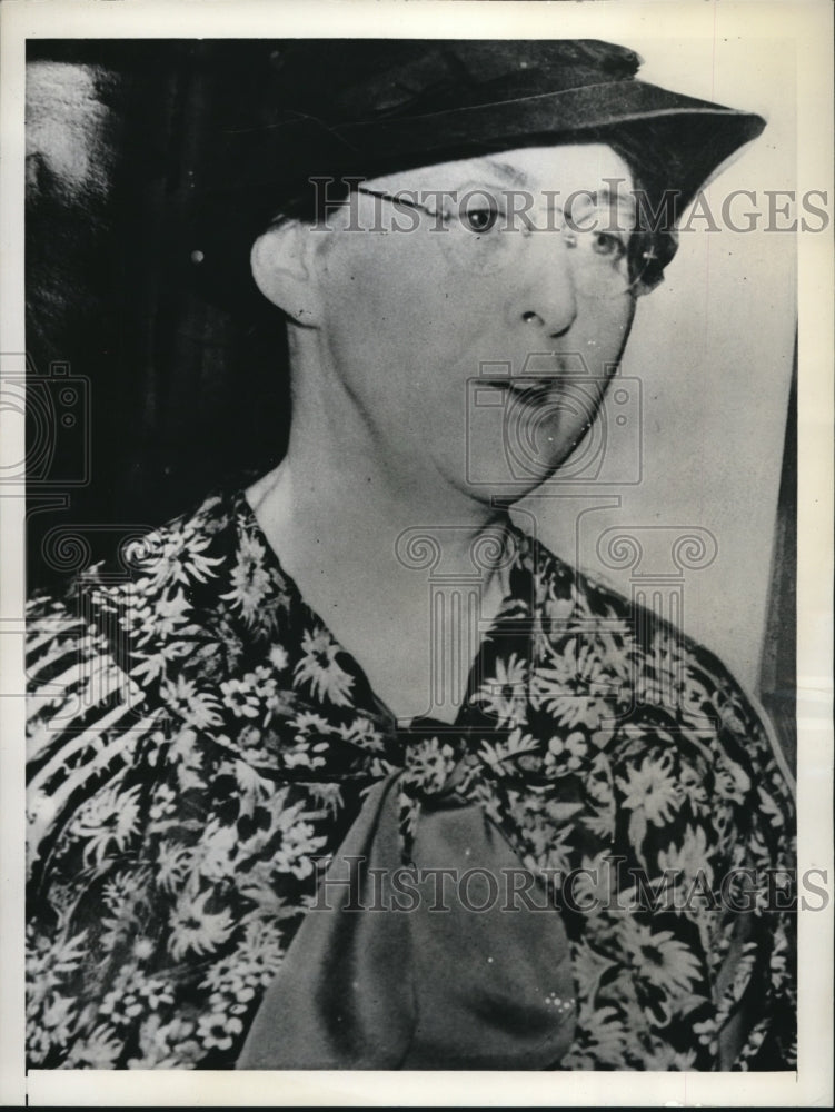 1937 Press Photo Mrs. Adele McHenry Found Murdered in Abandoned Car