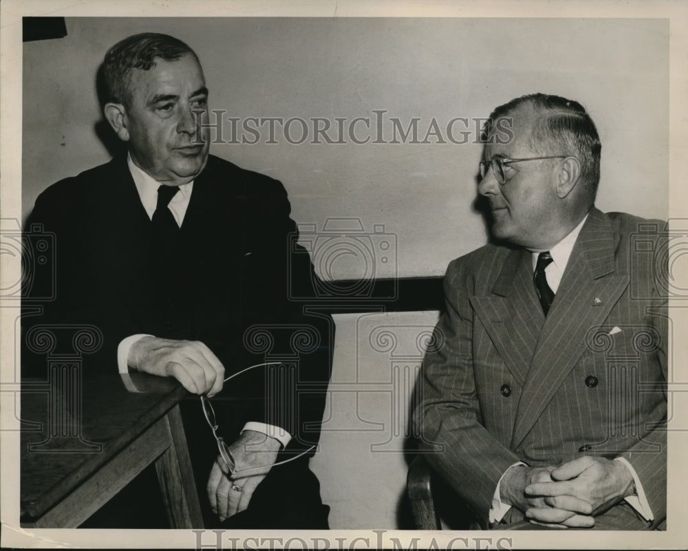1950 Press Photo Bankruptcy ref Wm B Woods & Lester Butzmah- Historic Images