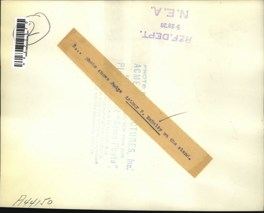 1938 Press Photo Judge Arthur P McNulty on the stand at a trial