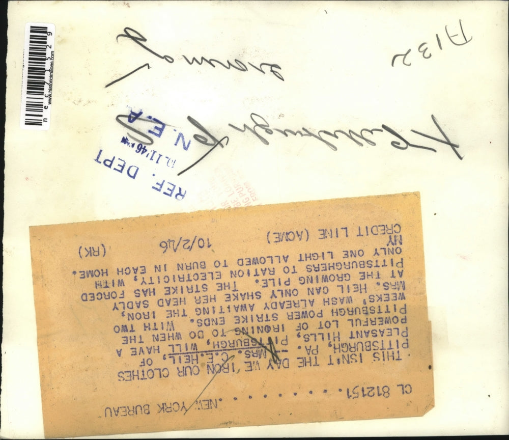 1949 Press Photo Pittsburgh, Pa Mrs CE Heil & loads of ironing to do - nec71529