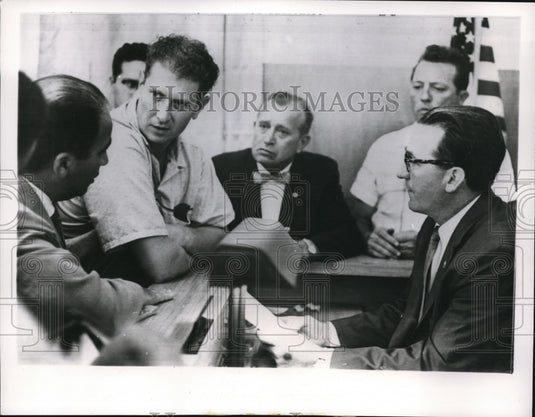 1959 Press Photo Miami Dr John Naber arraigned by Judge F Christie, kidnapping