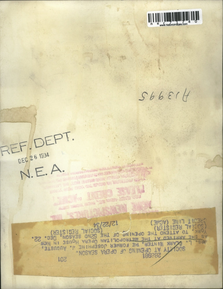 1934 Press Photo Mrs L Clark Winter nee Josephine Auguste at NY Opera house