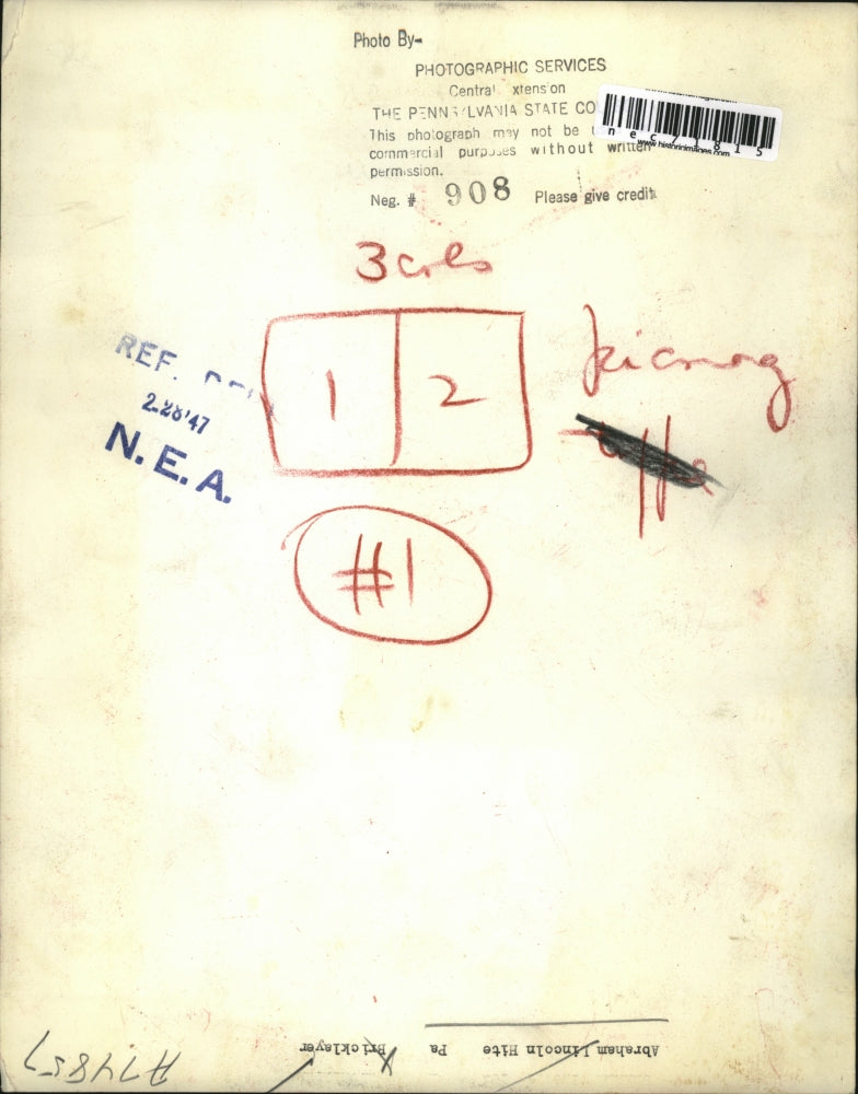 1947 Press Photo bricklayer at Abraham Lincoln site in Pennsylvania