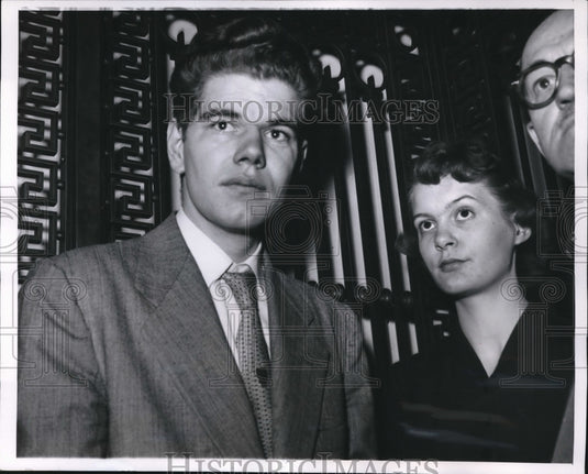 1953 Press Photo Chicago, Mr & Mrs William MacLeod counterfeiting charges
