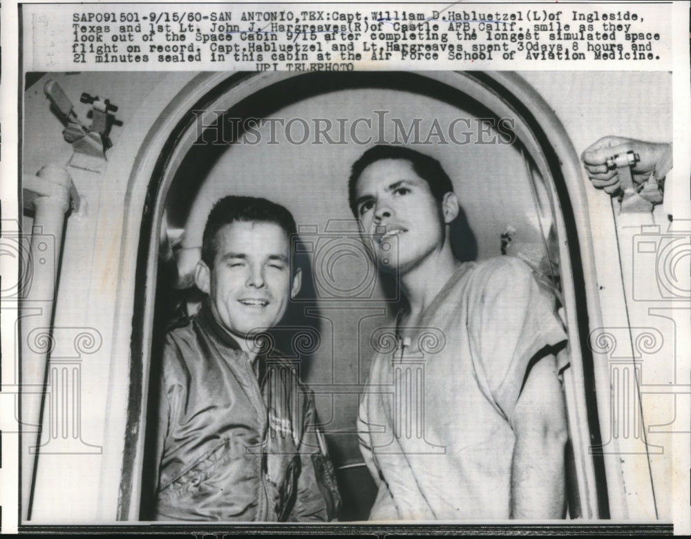 1960 Press Photo SAn Antonio, Tex Capt Wm Habluetzal & 1st Lt JJ Hargreaves