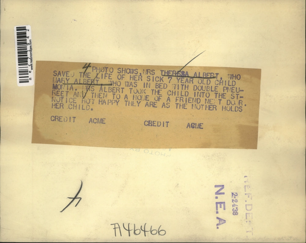 1938 Press Photo Mrs Theresa Albert, daughter Mary with pneumonia - nec71942