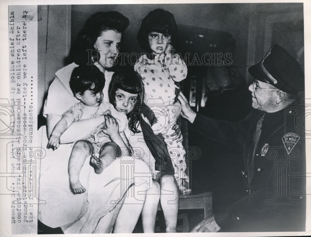 Press Photo Police Chief Shibla with Mrs. Edward Alphonse & Children