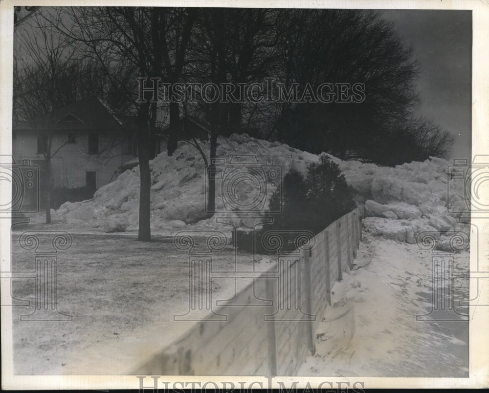 1940 Press Photo Barrier Save Cottages as Ice Swept Ashore From Lake Erie- Historic Images