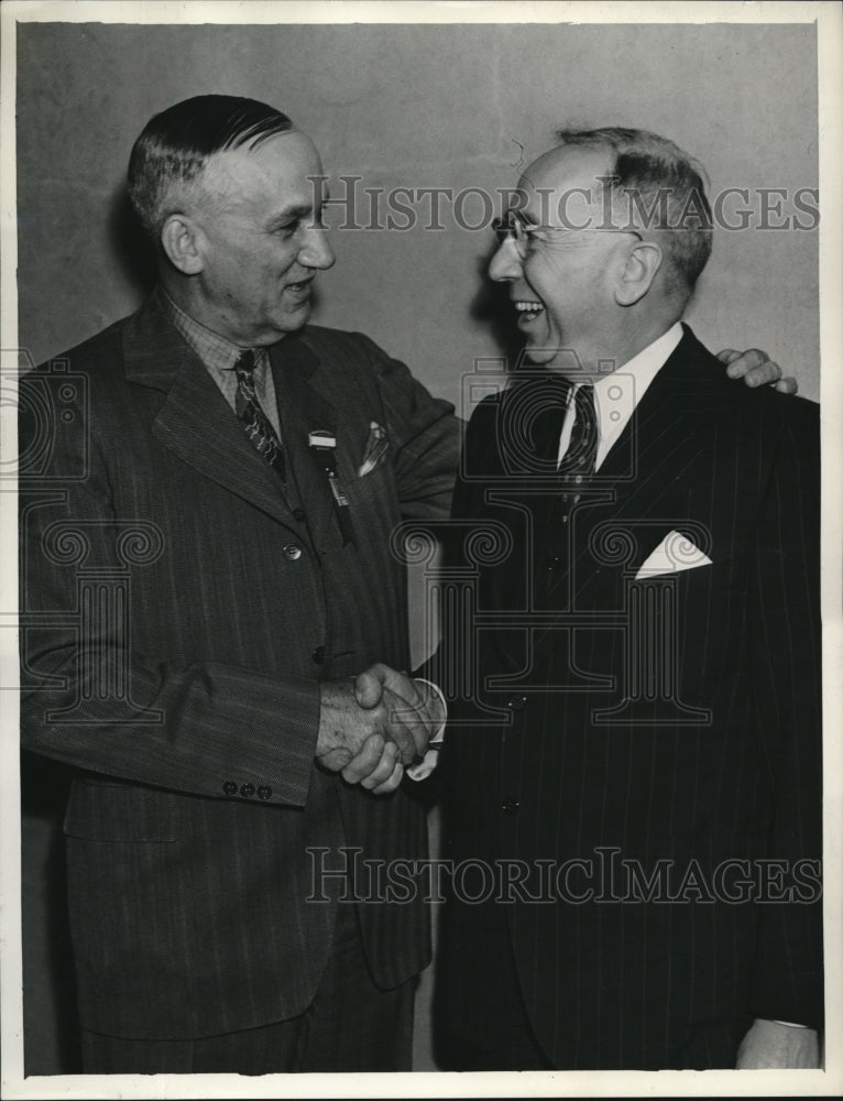 Load image into Gallery viewer, 1939 Press Photo Dr Irvin Abell of KY &amp; pres of AMA with Dr Rock Sleyester
