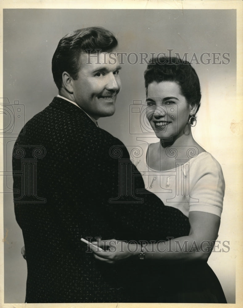 Load image into Gallery viewer, 1950 Press Photo Disc jockey Rom Edwards &amp; wife Ann for Jo Portaro Show
