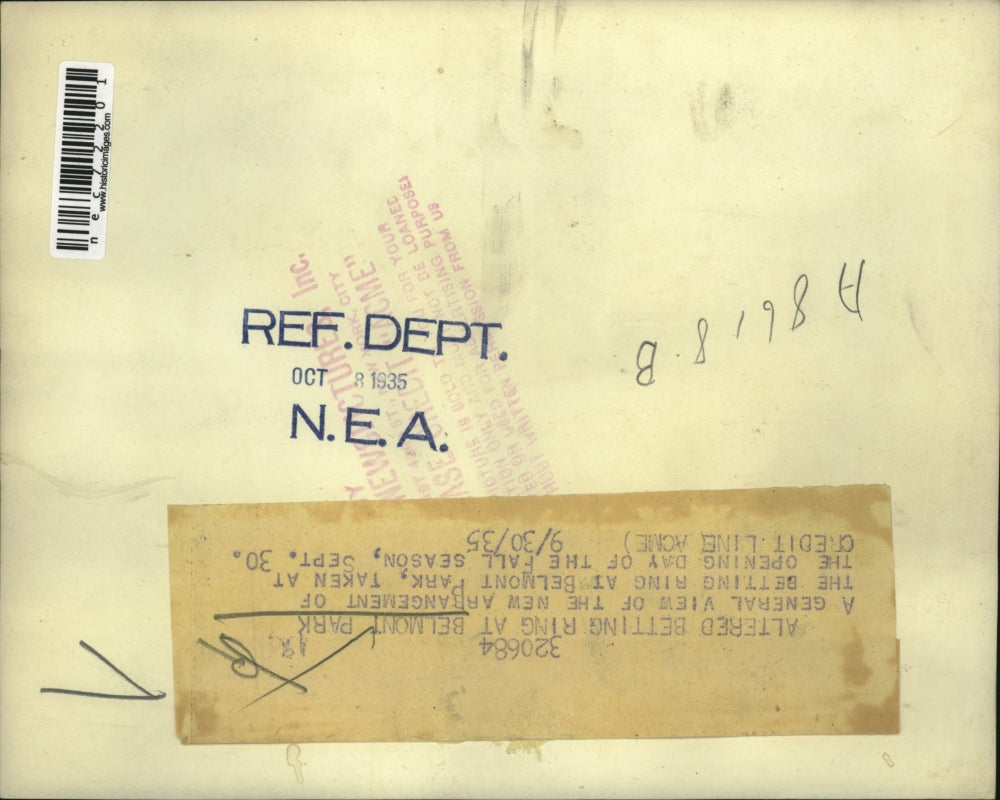 1935 Press Photo Crowds at Belmont Park, NY betting on horses - nec72201