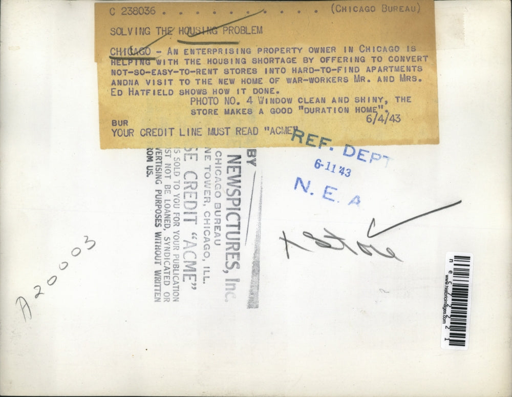 1943 Press Photo Chicago, Empty stores converted to housinh for veterans