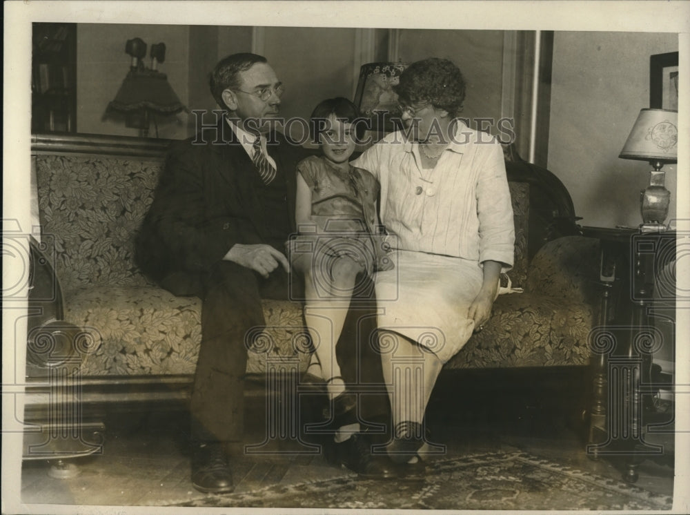 1938 Press Photo Phila.PaCapt & Mrs James Enton & daughter Rachel