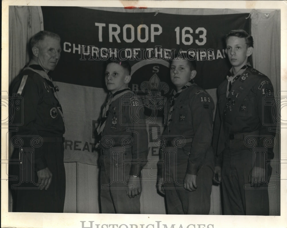 1957 Press Photo Boy Scouts Dave Gyongyos, Tom Young, Wm Dixon of troop 163