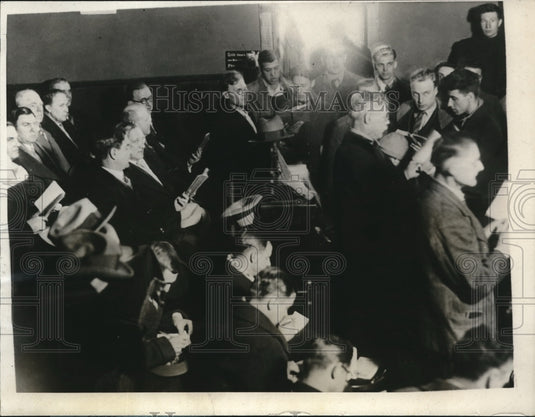 1928 Press Photo Striking coal miners of Rossiter Pa at a church - nec72260