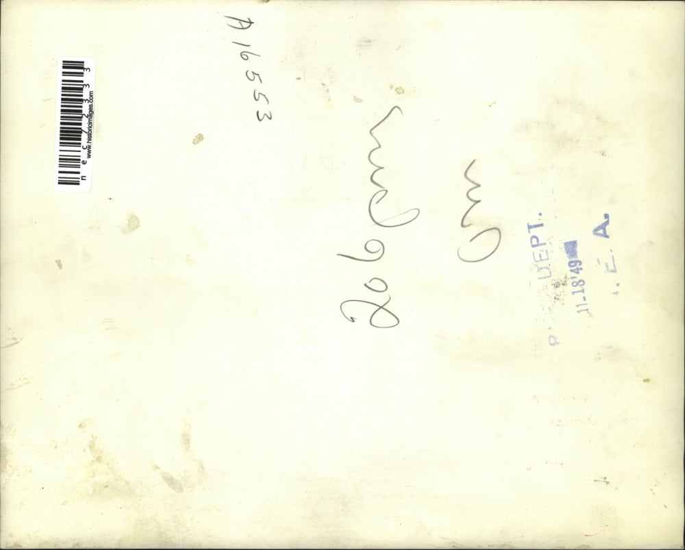 1949 Press Photo Right-Wingers Outside Local 601 Union Headquarters - nec72333