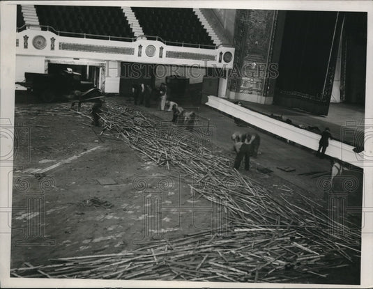 1936 Press Photo Cleveland Rubber Hall as construction goes on