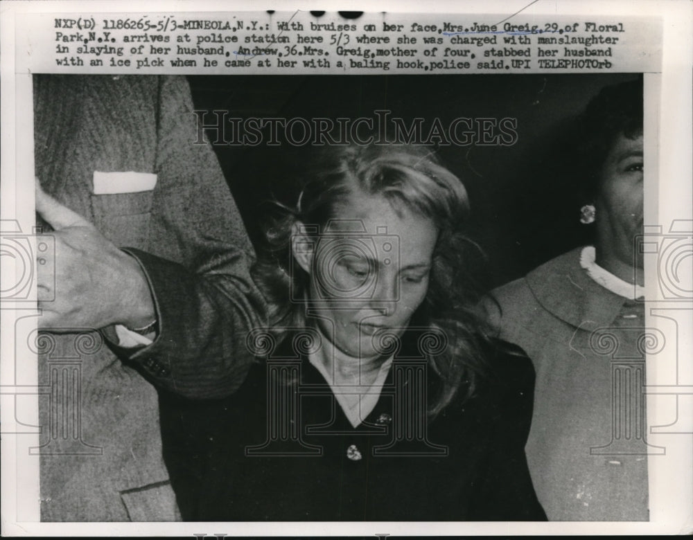 1959 Press Photo Mineola, NY Mrs June Greig charged with manslaughter of husband