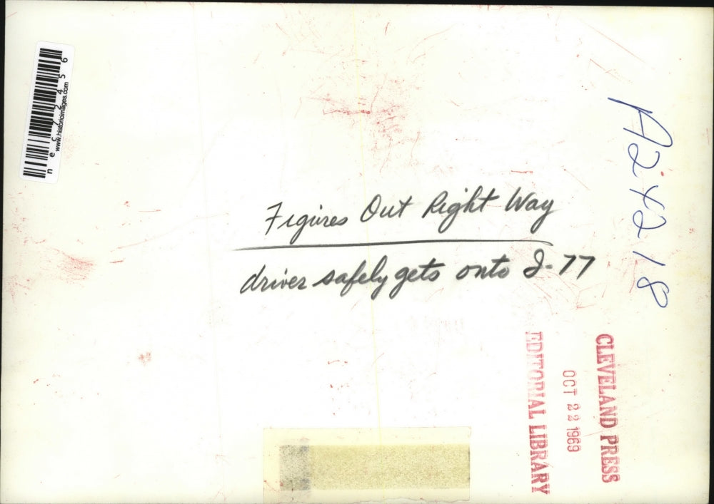 1969 Press Photo Drivers at an intersection on Rt 77 &,21 & 176 in Pa