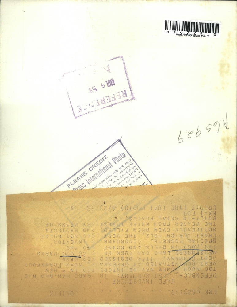 1958 Press Photo vest designed for bank messengers by Ernst Ulrich Holz