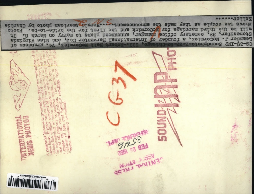 1952 Press Photo Chicago Robert Hall McCormick& Virginia Stonesifer to wed