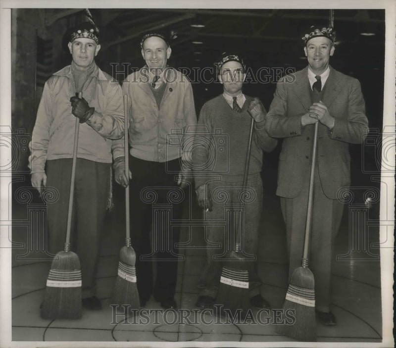Load image into Gallery viewer, 1938 Press Photo Mt Hope, MY curlering team, Halsted,Kellog,Knapp,Jung
