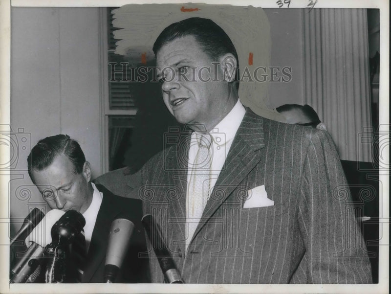 Load image into Gallery viewer, 1960 Press Photo DC Republican Natl chairman Thurston Morton
