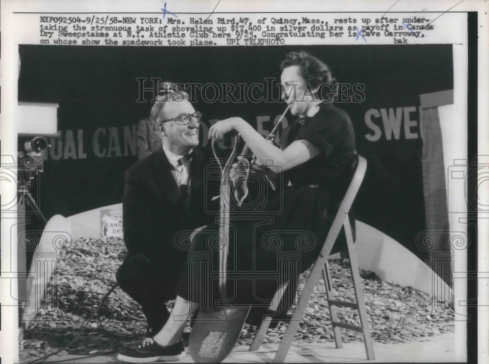 1958 Press Photo NYC Mrs Helen Bird At Atheletic Club Canada Dry sweeps- Historic Images