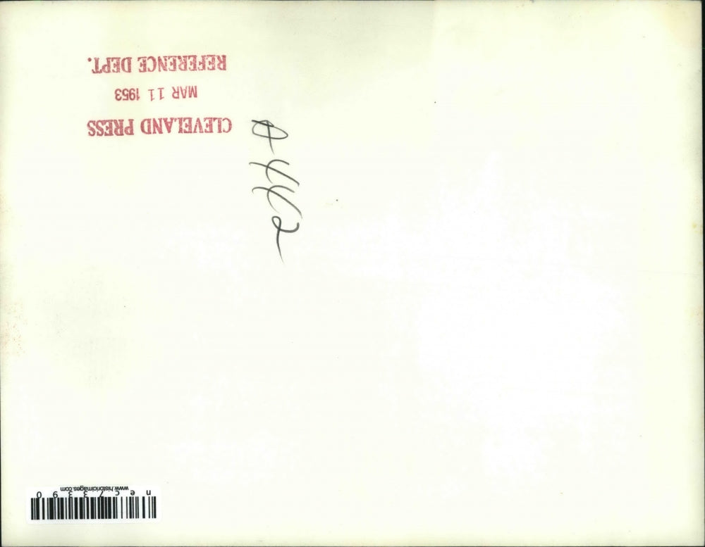 1953 Press Photo Rome, Italy rioting youths vs communists papers