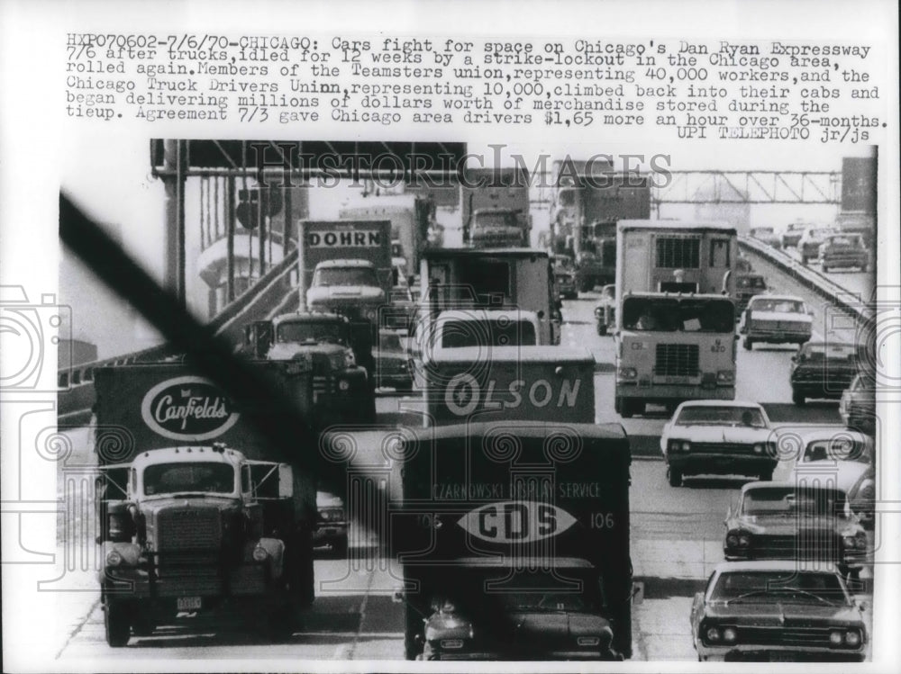 1970 Press Photo Crowded Dan Ryan Expressway in Chicago After Strike - nec73445