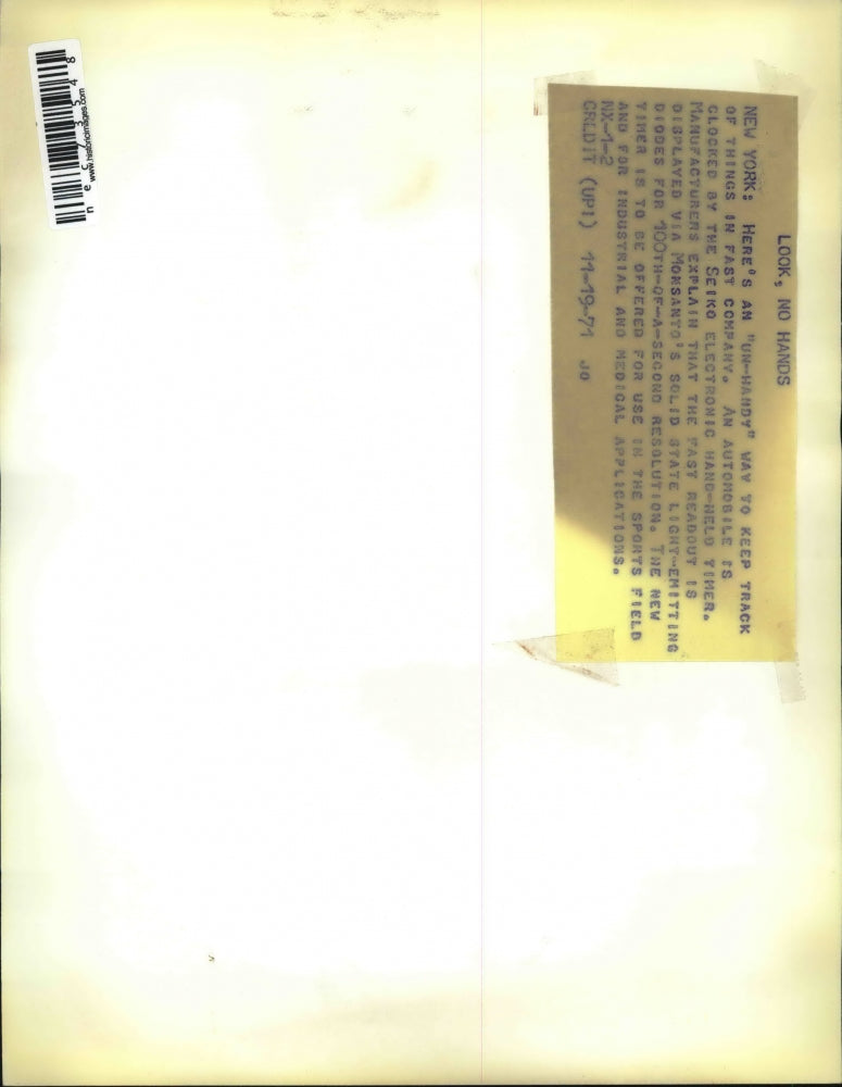 1971 Press Photo NY auto clocked by a Seiko handheld electronic timer