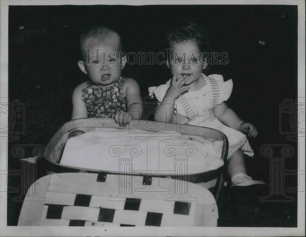 1948 Press Photo Cliff Davidson. Nancy Lee Thorn of Newton NJ - nec73766